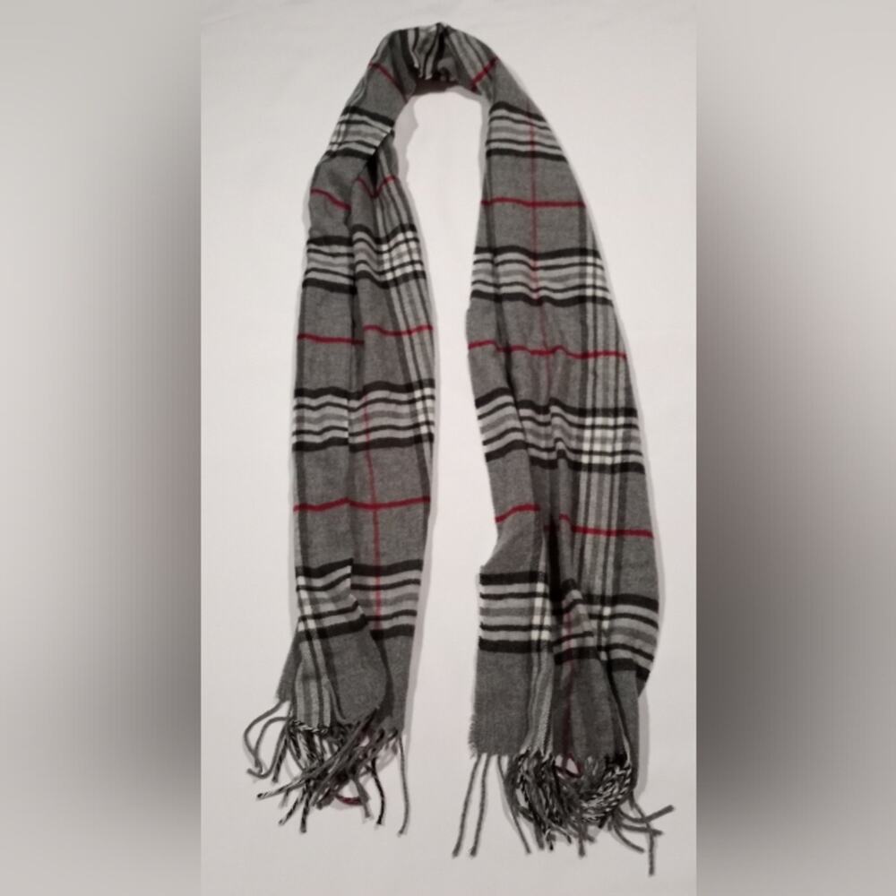 Cashmink V. FRAAS Woman's Gray Black & Red Plaid Elevated Scarf